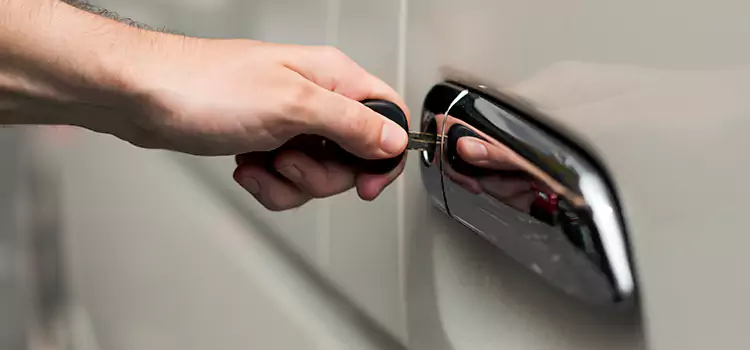 Why Choose Our Auto Locksmith Team in Kent, WA?